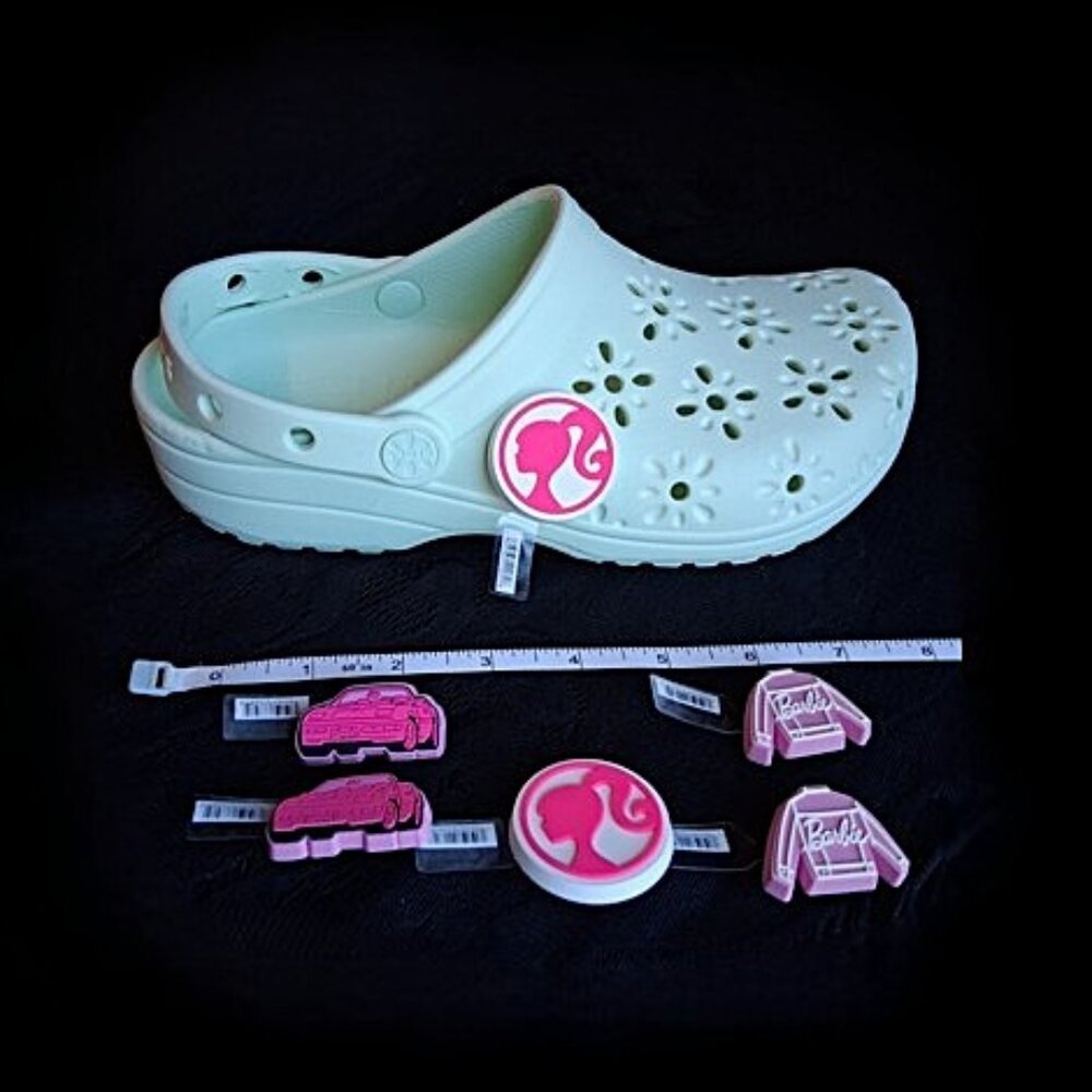 Barbie x Crocs Jibbitz Charms: 2 Jackets, 2 Silhouettes, 2 Cars (6 Total) 2023 - Picture 3 of 12